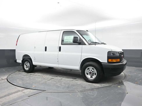 New 2025 GMC Savana 2500 w/ Driver Convenience Package image 8