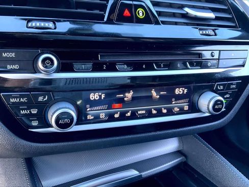 Used 2019 BMW M5 w/ Executive Package image 31