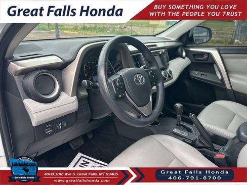 Used 2015 Toyota RAV4 LE FWD image 13