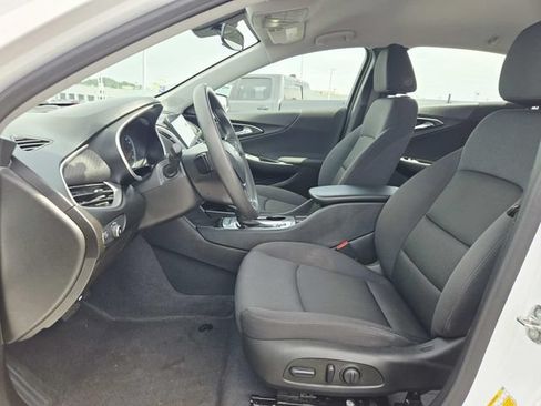 Used 2023 Chevrolet Malibu LS w/ Driver Confidence Package FWD image 9