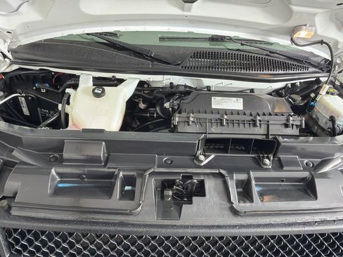 Used 2021 Chevrolet Express 2500 w/ Driver Convenience Package RWD image 19
