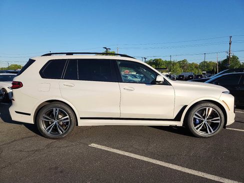 Used 2023 BMW X7 xDrive40i w/ Executive Package AWD/4WD image 7