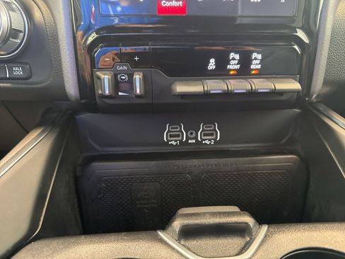 Used 2025 RAM 1500 Laramie w/ Laramie Southwest Edition AWD/4WD image 16