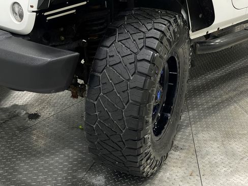 Used 2017 Jeep Wrangler Unlimited Sport w/ Quick Order Package 24S image 33