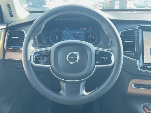 Certified 2024 Volvo XC90 B5 Plus w/ Protection Package Premier image 16
