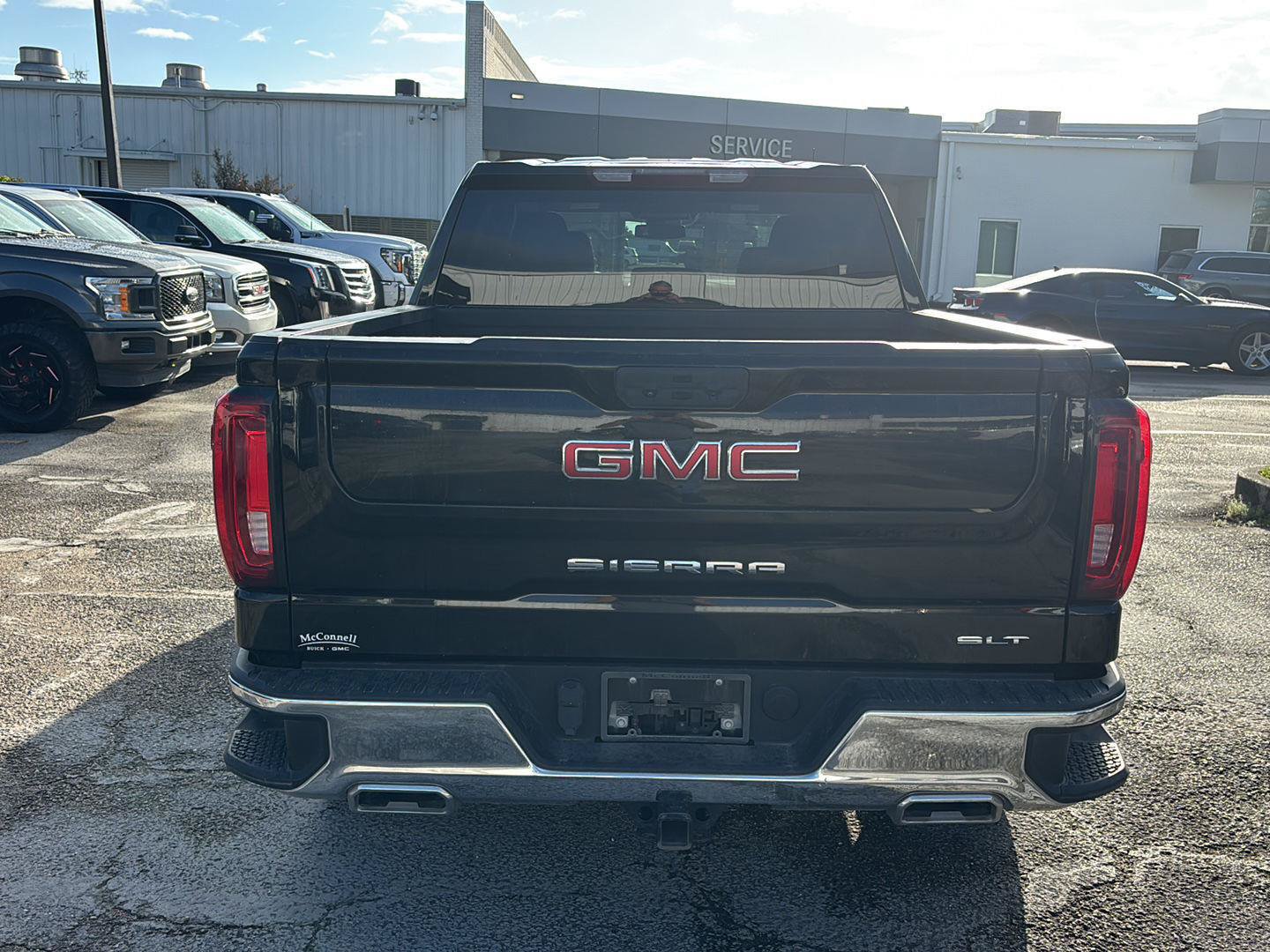 Used 2023 GMC Sierra 1500 SLT w/ SLT Premium Package AWD/4WD image 6