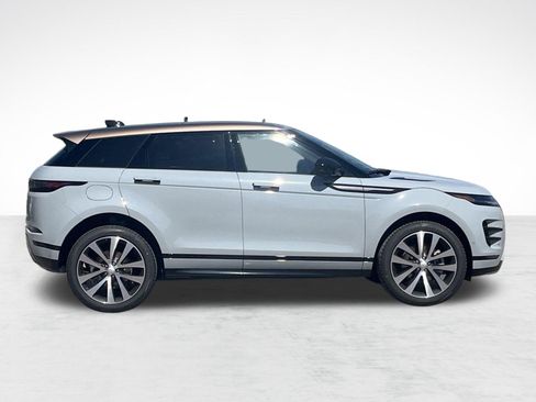 Used 2026 Land Rover Range Rover Evoque Dynamic SE AWD/4WD image 7