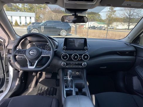 Used 2024 Nissan Sentra SV image 8
