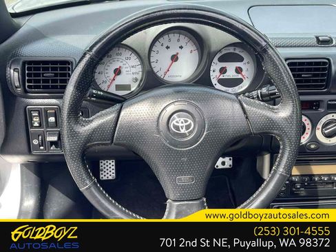 Used 2000 Toyota MR2 RWD image 12