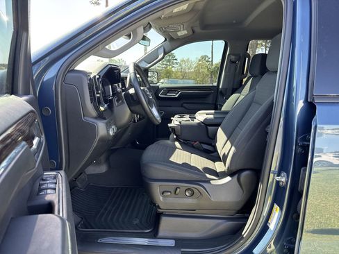 Used 2024 GMC Sierra 1500 Elevation image 16