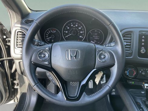 Used 2019 Honda HR-V Sport image 9