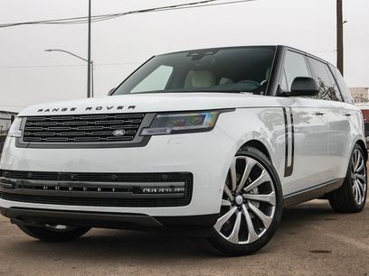 New 2025 Land Rover Range Rover SE
