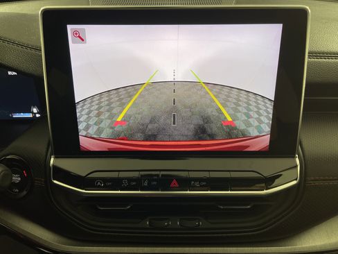 Used 2024 Jeep Compass Trailhawk w/ Trailhawk Elite Group image 24