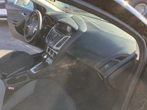 Used 2012 Ford Focus SE image 26