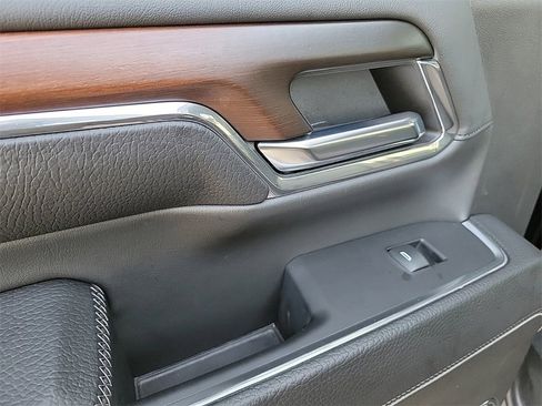 Used 2024 GMC Sierra 2500 Denali w/ Denali Reserve Package image 27