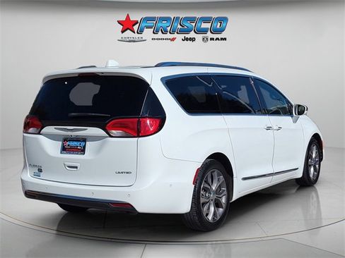 Certified 2020 Chrysler Pacifica Limited image 10