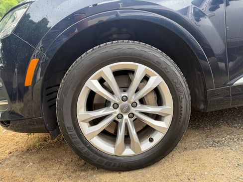 Used 2017 Audi Q7 3.0T Premium Plus w/ Premium Plus Package AWD/4WD image 9