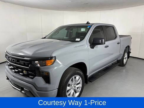 Used 2024 Chevrolet Silverado 1500 Custom AWD/4WD image 5
