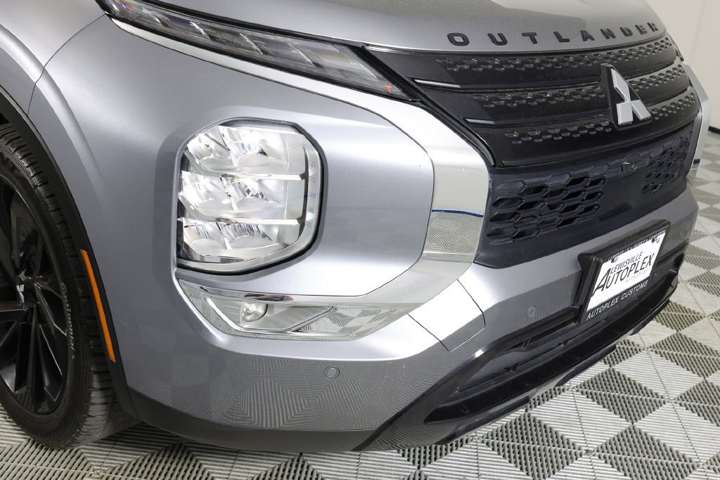 Used 2024 Mitsubishi Outlander SE Black Edition FWD image 40