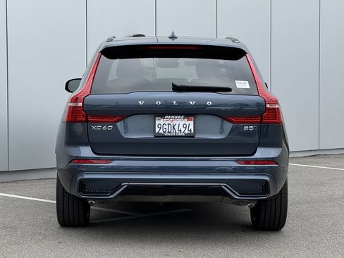 Used 2023 Volvo XC60 B5 Ultimate AWD/4WD image 2