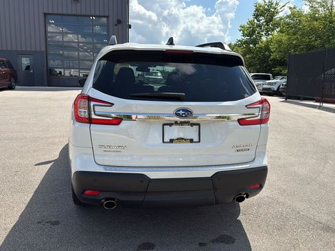 Used 2024 Subaru Ascent Touring AWD/4WD image 4