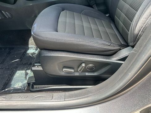 Used 2016 Ford Edge SEL AWD/4WD image 17