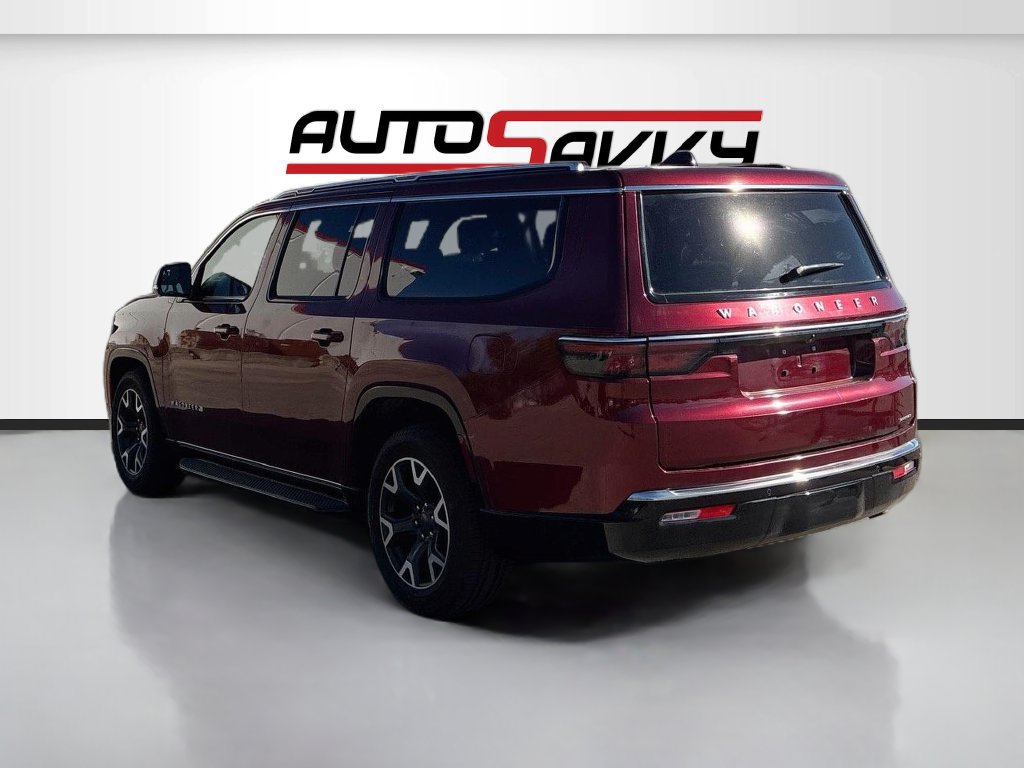 Used 2024 Jeep Wagoneer L Series III w/ Flexible Seating Group AWD/4WD image 5