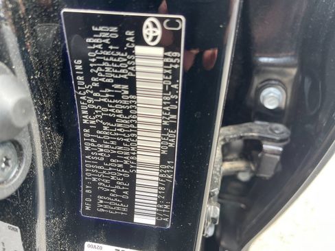 Used 2026 Toyota Corolla LE FWD image 32