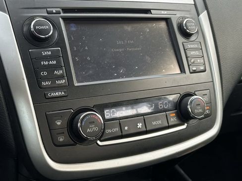 Used 2017 Nissan Altima 3.5 SL FWD image 41