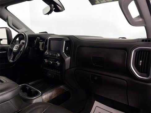 Used 2021 GMC Sierra 2500 Denali w/ Denali Black Diamond Edition image 27