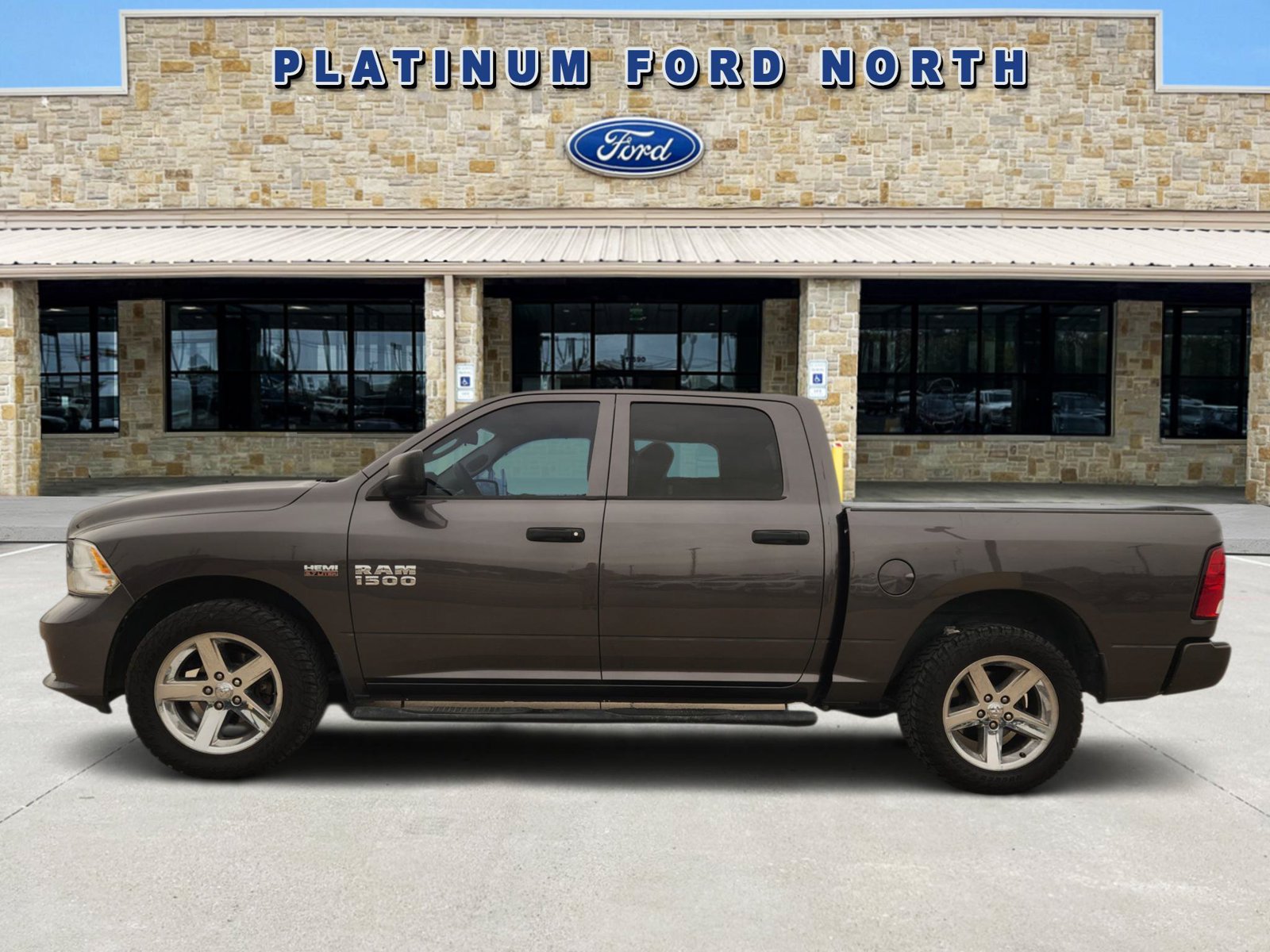Used 2015 RAM 1500 Express w/ Popular Equipment Group RWD image 3