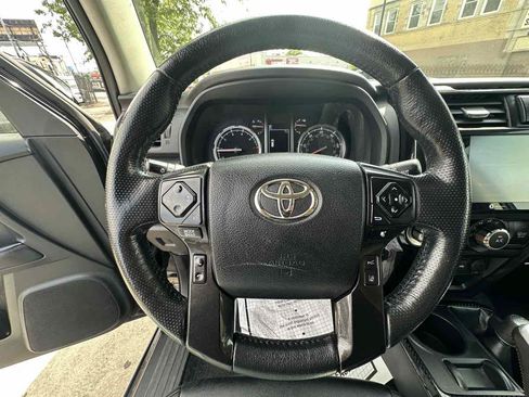 Used 2024 Toyota 4Runner TRD Off-Road Premium AWD/4WD image 15