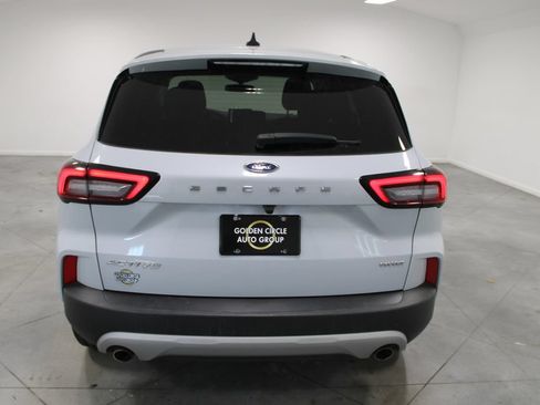 Used 2025 Ford Escape Active AWD/4WD image 8