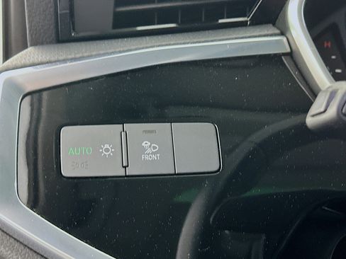 Used 2022 Audi Q3 2.0T Premium Plus w/ Premium Plus Package image 16