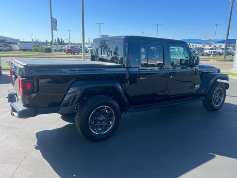 Used 2022 Jeep Gladiator Overland w/ Popular Equipment Package AWD/4WD image 11