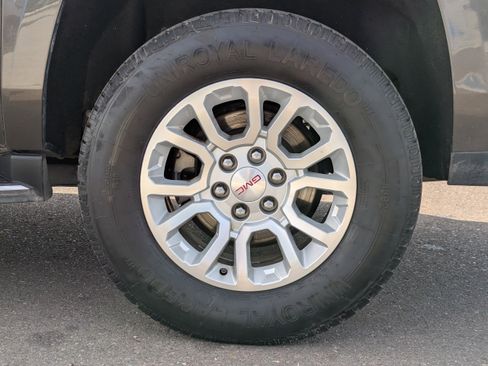 Used 2019 GMC Yukon XL SLT image 53