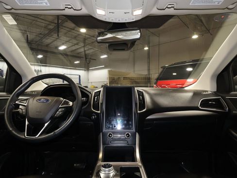 Used 2024 Ford Edge SEL image 28