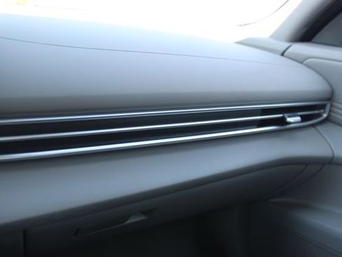 New 2026 Hyundai Elantra SEL Sport FWD image 23