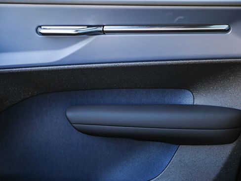 New 2026 Volvo EX30 Cross Country Ultra image 20