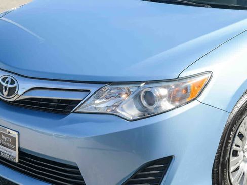 Used 2012 Toyota Camry LE FWD image 4
