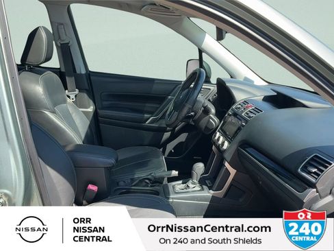 Used 2017 Subaru Forester 2.5i Touring AWD/4WD image 11