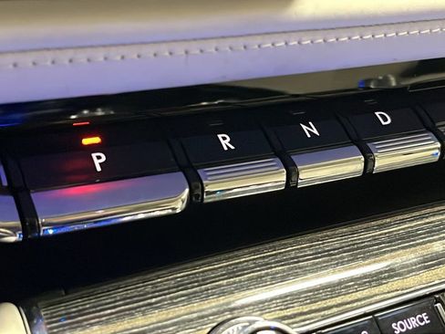 Used 2022 Lincoln Aviator Black Label Grand Touring w/ Class IV Trailer Tow Package AWD/4WD image 19