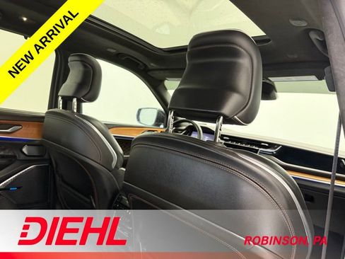 Used 2022 Jeep Grand Cherokee Summit AWD/4WD image 14