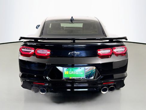 Used 2020 Chevrolet Camaro ZL1 image 8