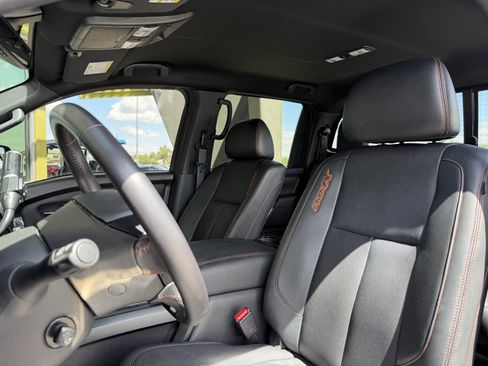 Used 2023 Nissan Titan PRO-4X w/ Pro-4x Convenience Package AWD/4WD image 35