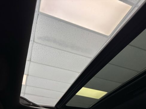 Used 2015 Jeep Grand Cherokee Limited image 20