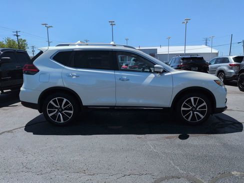 Used 2019 Nissan Rogue SL w/ Premium Package FWD image 6
