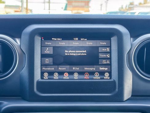 Used 2022 Jeep Wrangler Unlimited Sport AWD/4WD image 13