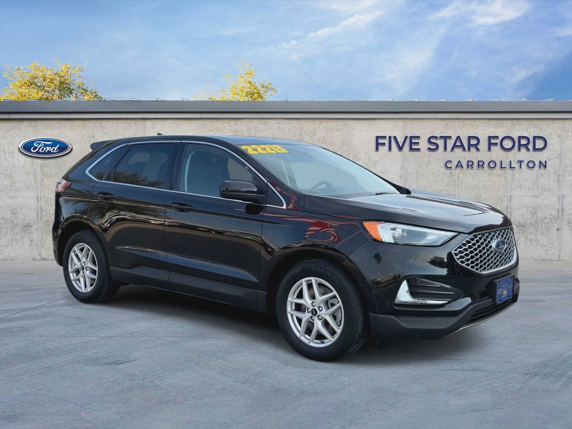 Certified 2024 Ford Edge SEL AWD/4WD image 2