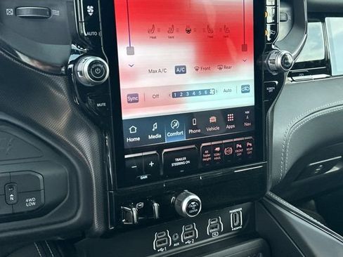 New 2026 RAM 3500 Limited AWD/4WD image 29